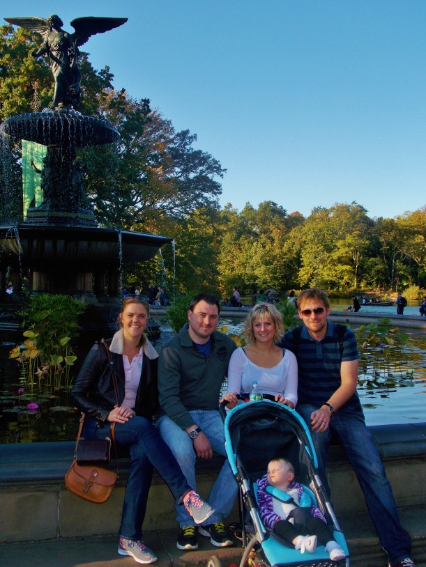 The illusive Friends fountain with the Zwarts #hoptgf