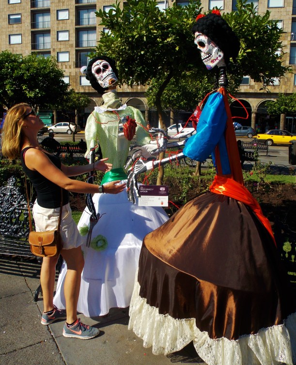 She can't resist a Catrina #hoptgf