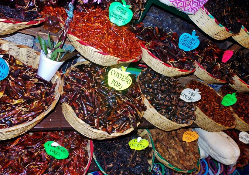 Standsard dried chilli selection