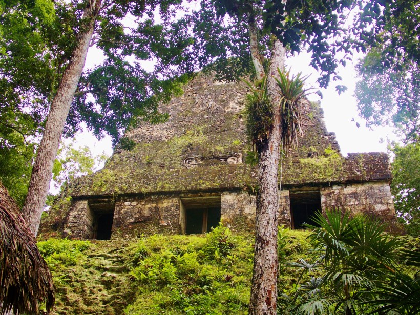 The temple of Inscriptions (Temple 6)