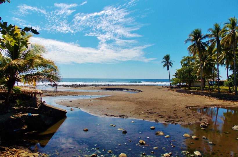 Lagoon out let that divides Zonte beach
