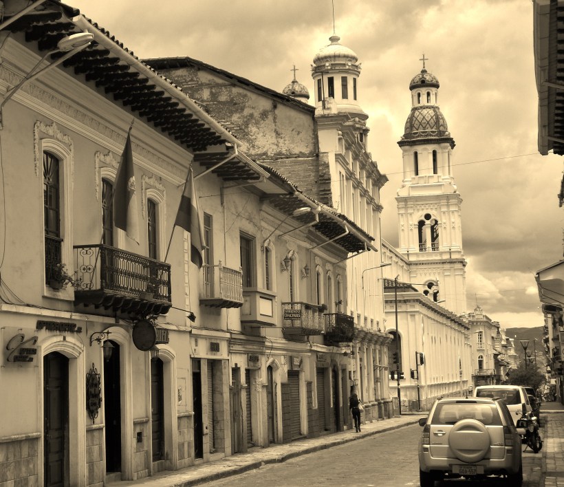 A church on every corner in Cuenca