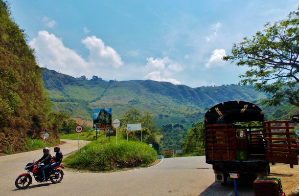 The road to San Agustín