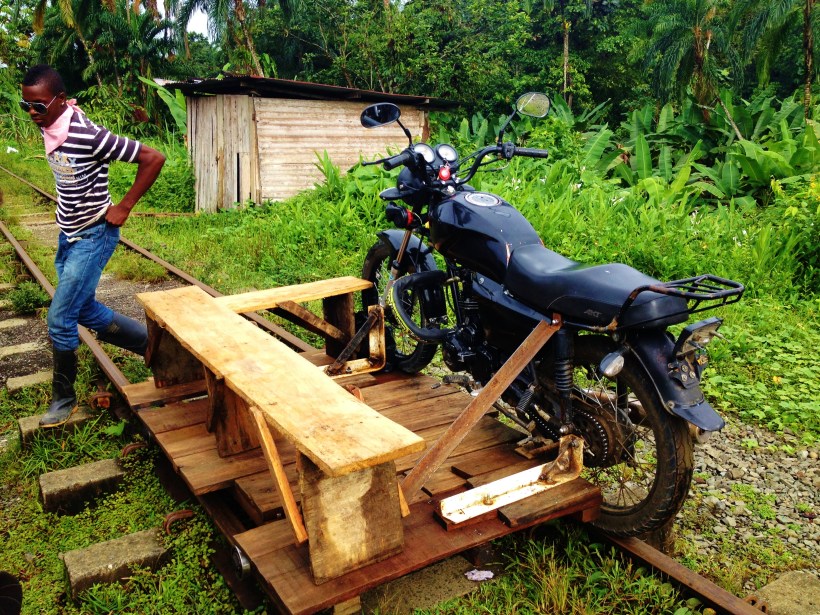 A Brujita and its driver - San Cipriano